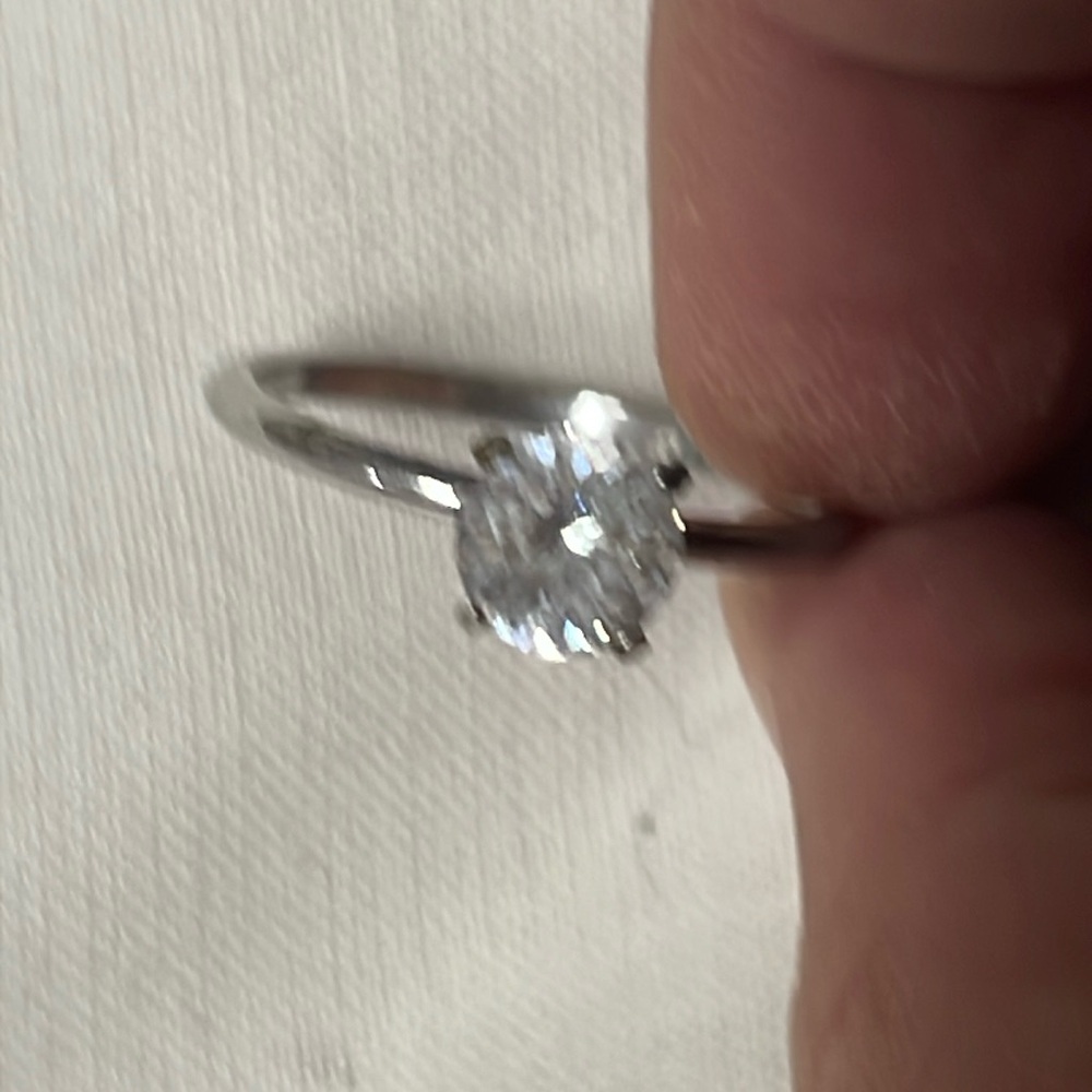 Size 11 Uncas Vanderbilt Jewel Solitaire cubic zirconia silver ring Vintage 80s - Picture 2 of 4